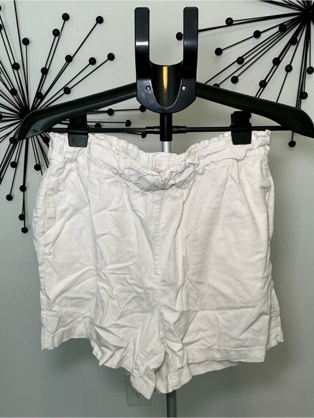 Alexander Jordan White Linen Blend Paperbag Waist Shorts Medium